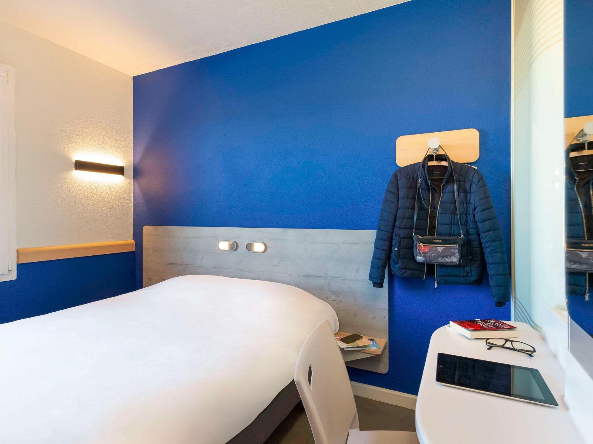 Ibis Budget Saint-Maximin Saint-Maximin-la-Sainte-Baume Exterior foto