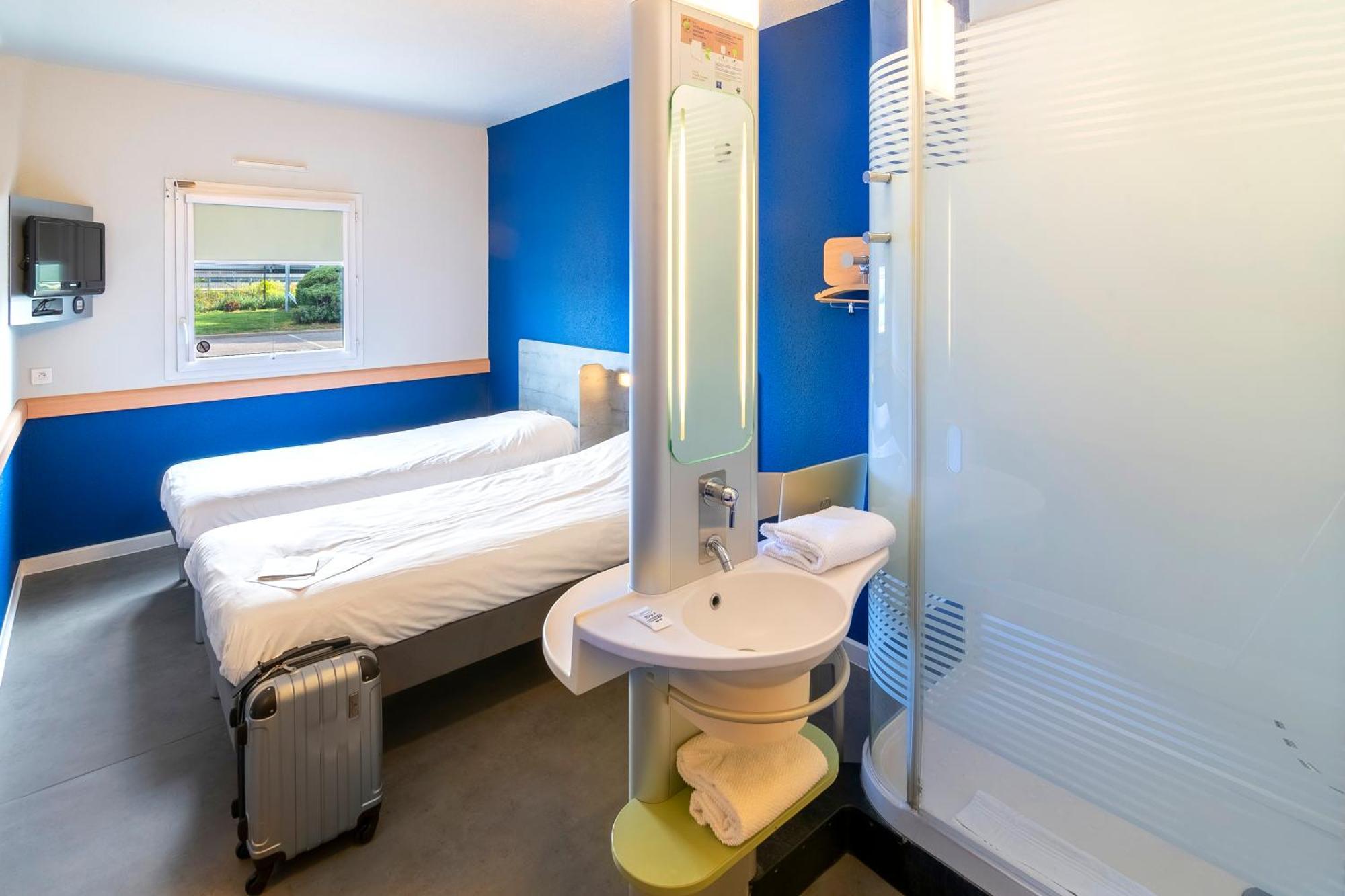 Ibis Budget Saint-Maximin Saint-Maximin-la-Sainte-Baume Exterior foto