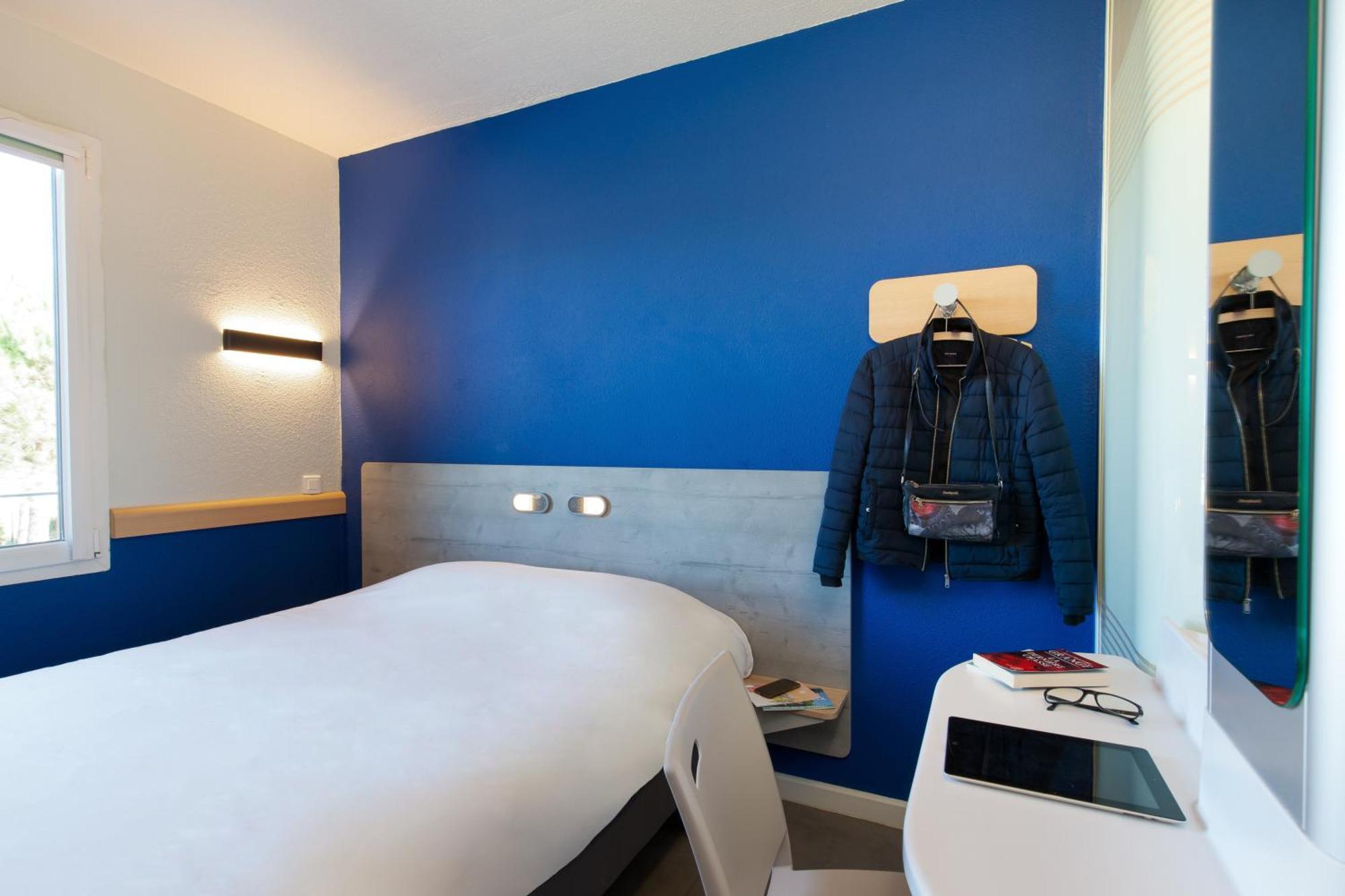 Ibis Budget Saint-Maximin Saint-Maximin-la-Sainte-Baume Exterior foto