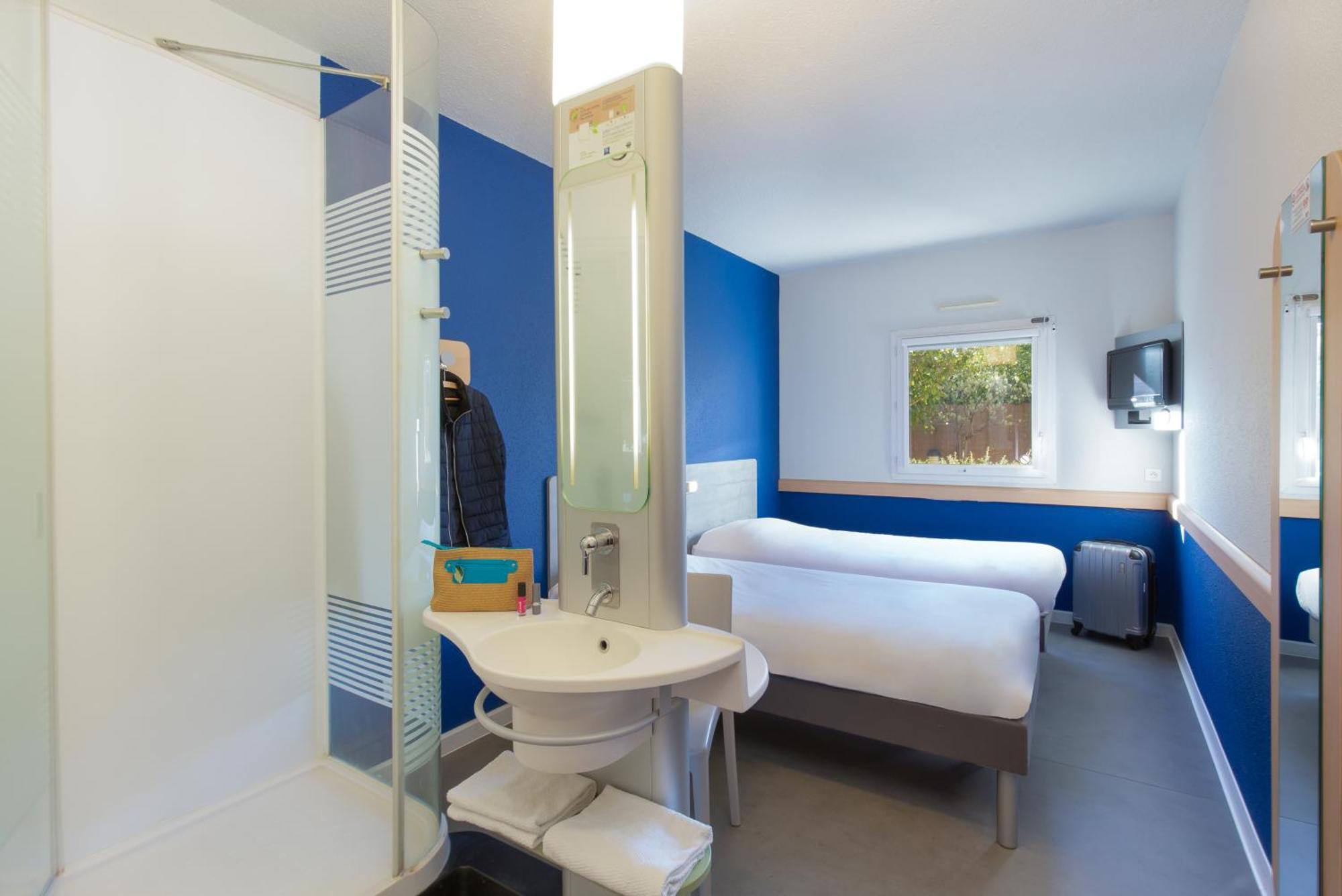 Ibis Budget Saint-Maximin Saint-Maximin-la-Sainte-Baume Exterior foto