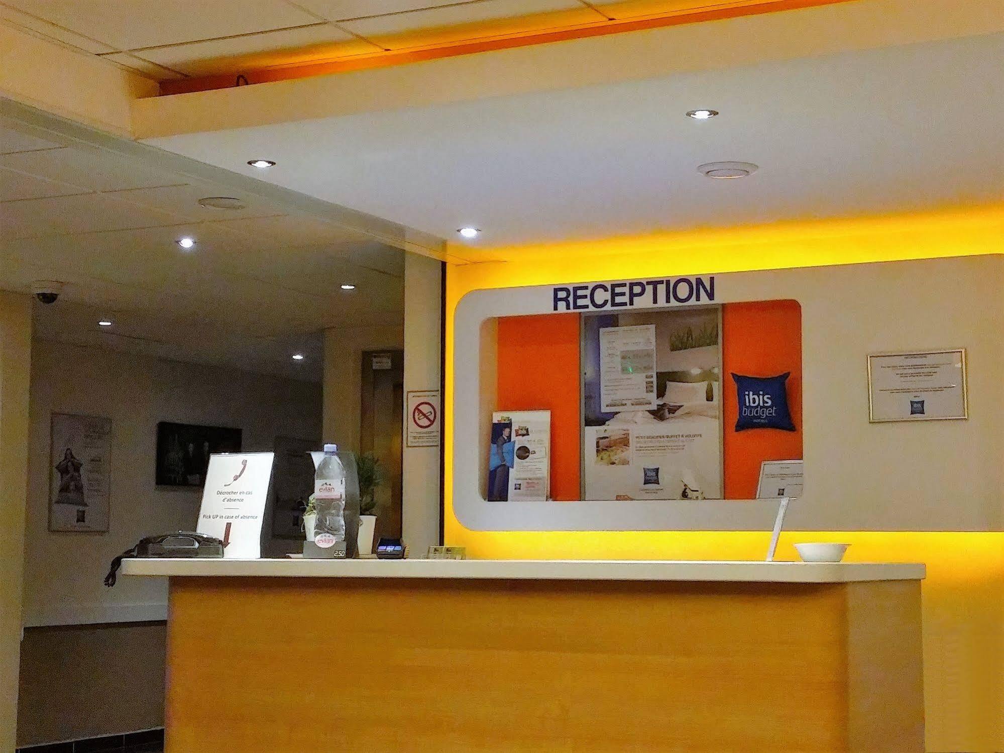 Ibis Budget Saint-Maximin Saint-Maximin-la-Sainte-Baume Exterior foto